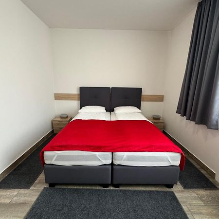 Apartments R Sport Boutique Сараево Экстерьер фото